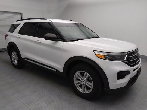 Used 2022 Ford Explorer XLT AWD/4WD image 11