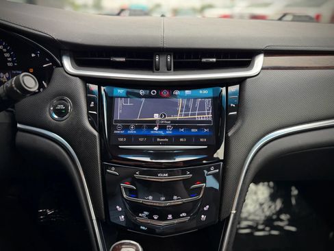 Used 2016 Cadillac XTS Luxury AWD/4WD image 16