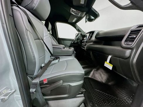 New 2026 RAM 2500 Tradesman w/ Chrome Appearance Group image 21