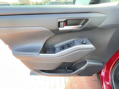 Used 2022 Toyota Highlander XSE FWD image 10