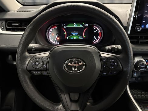 Certified 2025 Toyota RAV4 XLE image 21