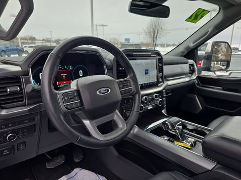 Used 2022 Ford F150 Lariat w/ Equipment Group 502A High image 13