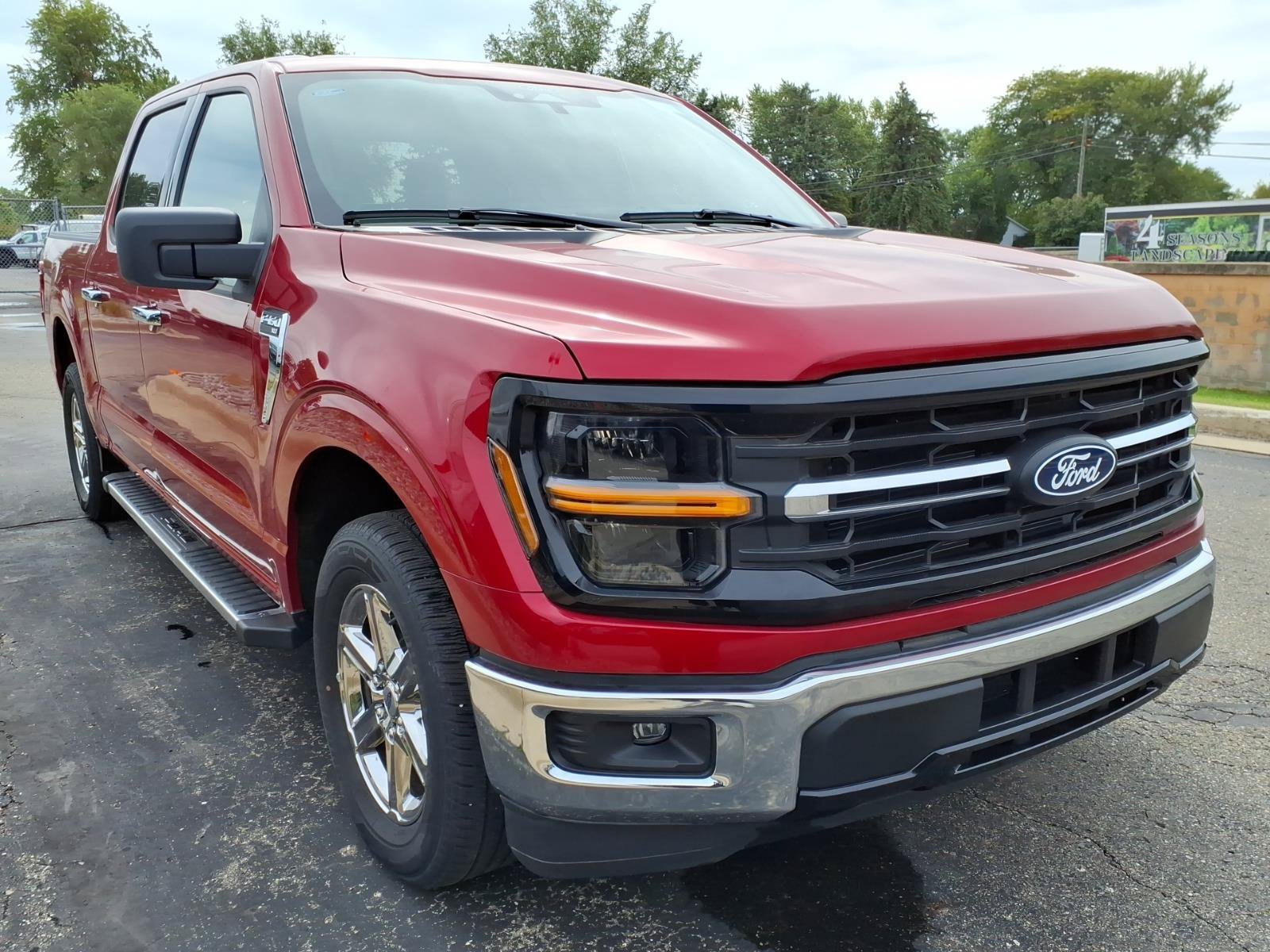 Used 2025 Ford F150 XLT w/ Equipment Group 301A Standard RWD image 3