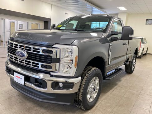 New 2026 Ford F350 XLT w/ Snow Plow/Camper Package image 11