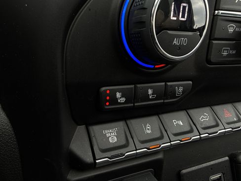 Used 2023 Chevrolet Silverado 2500 High Country w/ Safety Package II AWD/4WD image 21