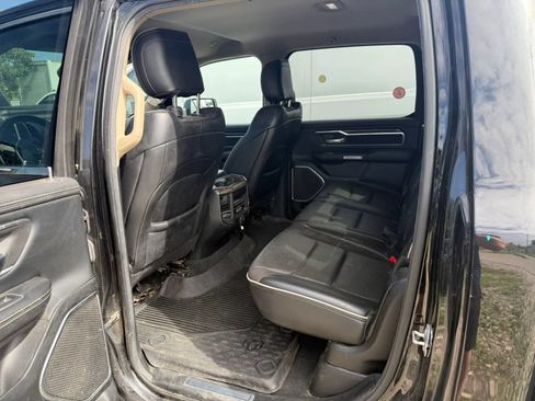 Used 2019 RAM 1500 Laramie AWD/4WD image 7