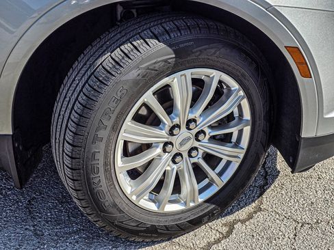 Used 2019 Cadillac XT5 AWD image 10