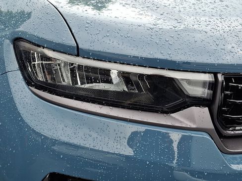 New 2026 Jeep Grand Cherokee L Limited AWD/4WD image 2