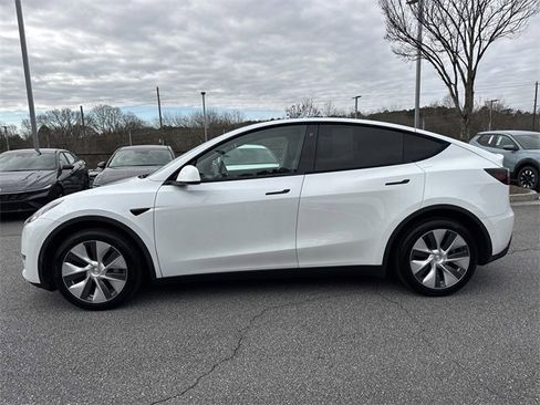 Used 2020 Tesla Model Y Long Range image 4