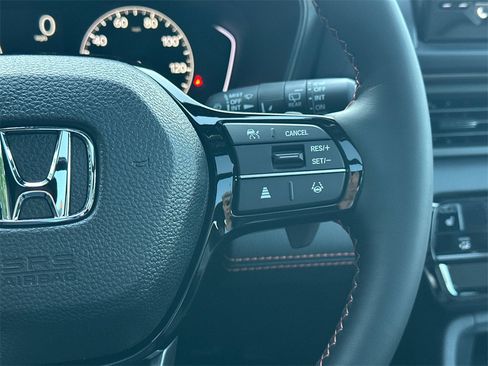 New 2025 Honda Pilot TrailSport image 24