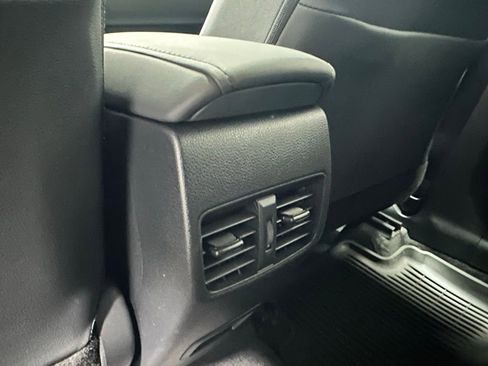 Used 2025 Toyota Corolla Cross XSE image 49