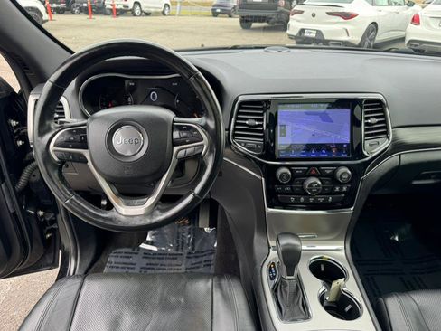 Used 2019 Jeep Grand Cherokee Limited w/ Luxury Group II image 16