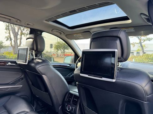 Used 2012 Mercedes-Benz GL 450 4MATIC image 33