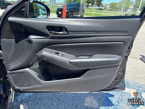 Used 2024 Nissan Altima 2.5 S FWD image 49