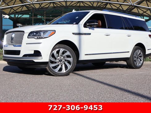 Used 2023 Lincoln Navigator L Reserve RWD image 1
