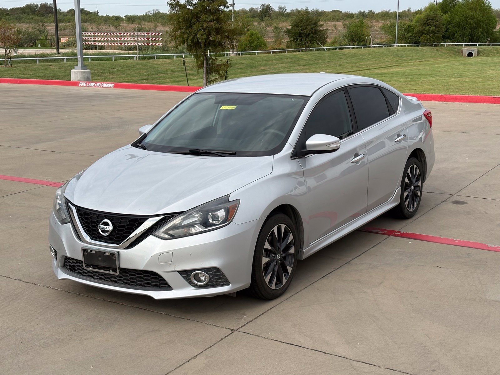 Used 2017 Nissan Sentra SR FWD image 11