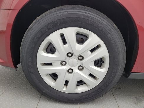 Used 2016 Dodge Grand Caravan American Value Package w/ UConnect Hands-Free Group FWD image 31