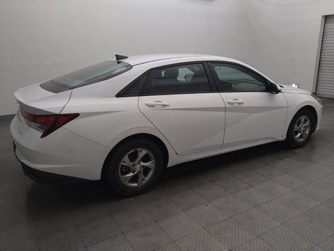 Used 2022 Hyundai Elantra SE FWD image 10