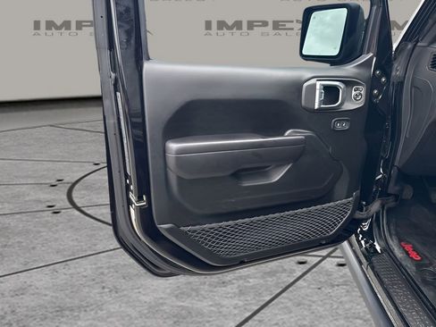 Used 2021 Jeep Wrangler Rubicon w/ LED Lighting Group AWD/4WD image 23