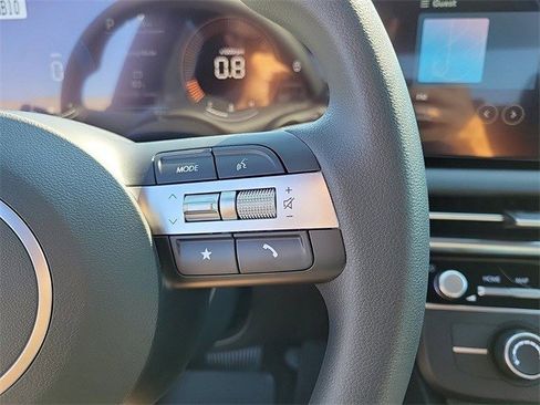 Used 2025 Hyundai Santa Cruz SE image 28