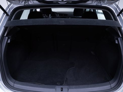 Used 2015 Volkswagen e-Golf Limited Edition FWD image 6