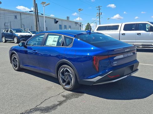 New 2025 Kia K4 EX image 4