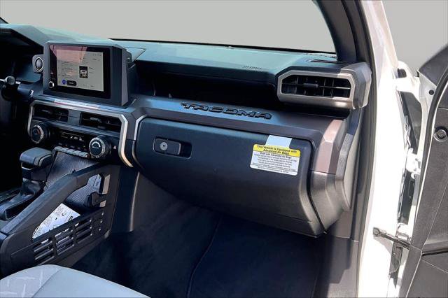 Certified 2026 Toyota Tacoma SR5 AWD/4WD image 19