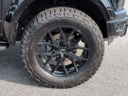 Used 2023 Ford F150 Raptor w/ Raptor 37 Performance Package AWD/4WD image 11