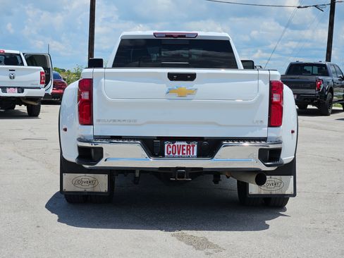 Used 2023 Chevrolet Silverado 3500 LTZ w/ LTZ Convenience Package AWD/4WD image 6