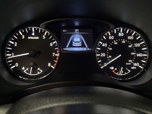 Used 2018 Nissan Pathfinder SL w/ SL Premium Package FWD image 23