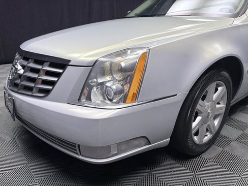 Used 2007 Cadillac DTS w/ Trunk Convenience Package FWD image 10