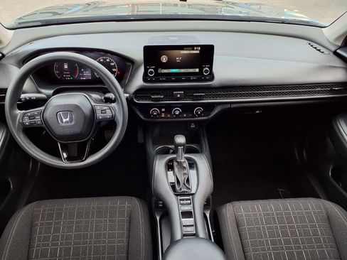 Used 2024 Honda HR-V LX image 4