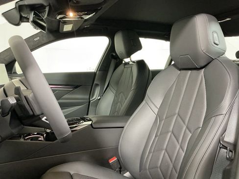 Certified 2026 BMW 540i xDrive w/ Executive Package AWD/4WD image 22