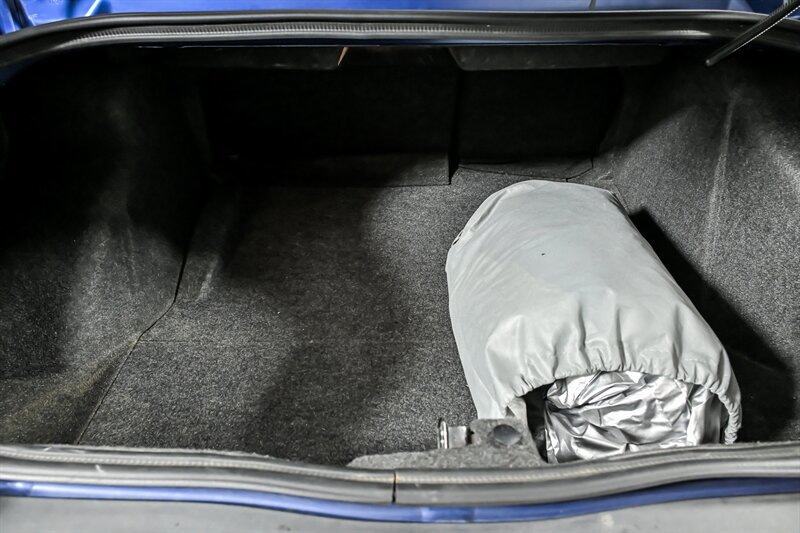 Used 2010 Dodge Challenger R/T w/ Sound Group RWD image 11