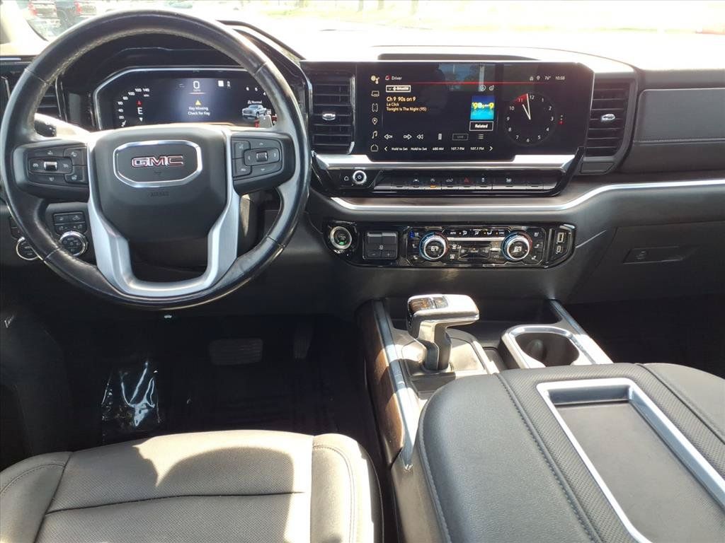 Used 2022 GMC Sierra 1500 SLT w/ SLT Convenience Package AWD/4WD image 10
