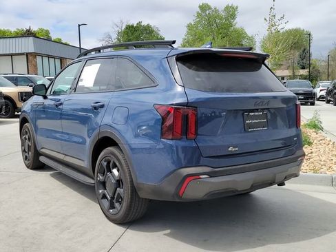 Certified 2025 Kia Sorento X-Line EX AWD/4WD image 3