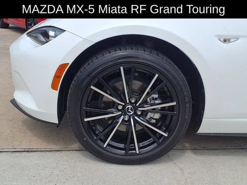 Used 2025 MAZDA MX-5 Miata RF Grand Touring RWD image 9