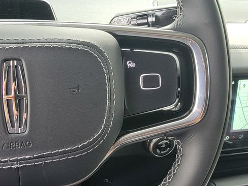 New 2025 Lincoln Navigator Reserve image 26