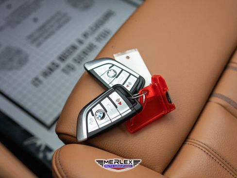 Used 2022 BMW 540i w/ M Sport Package image 57