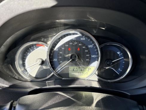 Used 2016 Toyota Corolla LE image 12