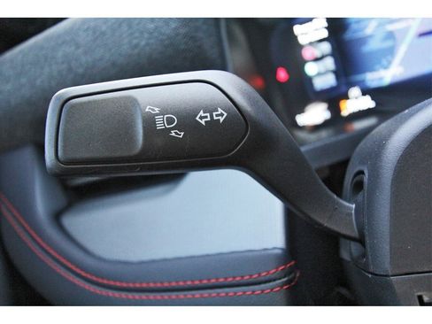 Used 2025 Ford Explorer ST-Line image 17