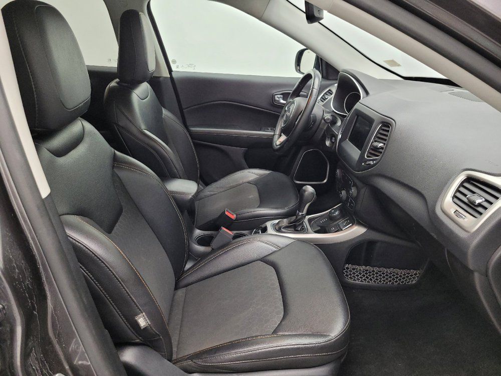Used 2019 Jeep Compass Latitude w/ Popular Equipment Group AWD/4WD image 21