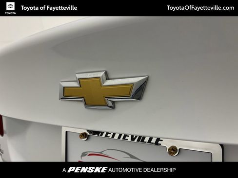 Used 2023 Chevrolet Malibu LT FWD image 18