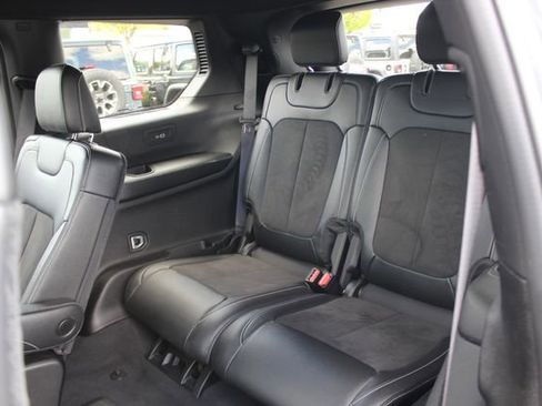 Used 2023 Jeep Grand Cherokee L Altitude AWD/4WD image 24