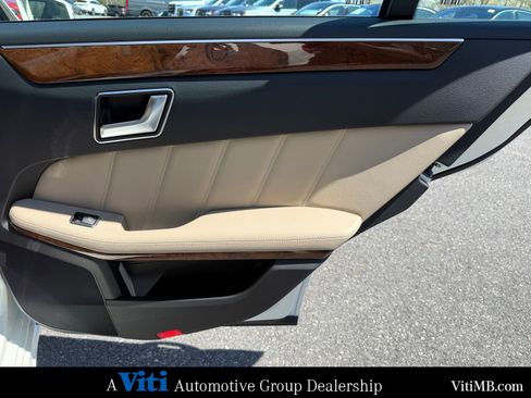 Used 2012 Mercedes-Benz E 350 4MATIC Sedan image 25