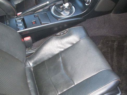 Used 2005 Nissan 350Z Grand Touring RWD image 27