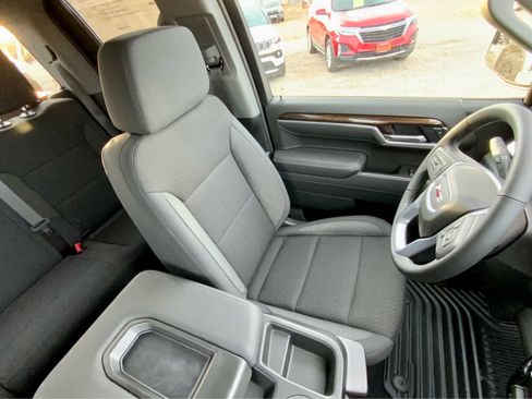 New 2026 GMC Sierra 1500 Elevation image 33