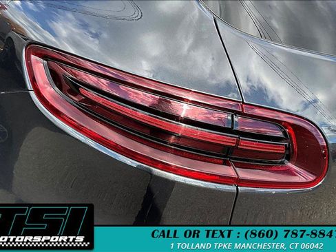 Used 2017 Porsche Macan GTS image 30