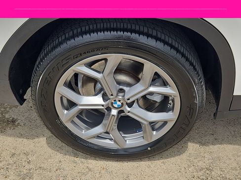 Used 2024 BMW X4 xDrive30i w/ Parking Assistance Package AWD/4WD image 10
