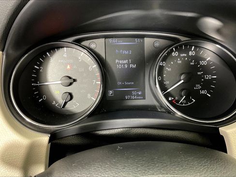 Certified 2018 Nissan Rogue Sport SL w/ SL Premium Package AWD/4WD image 14